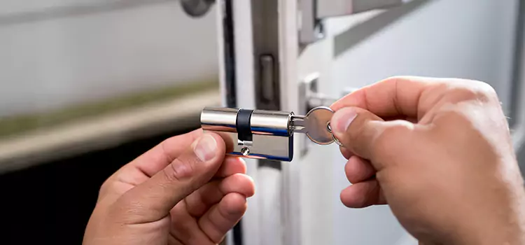 Emergency Locksmith for House Compton