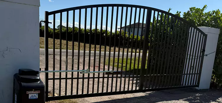 Driveway Fence Repair Compton